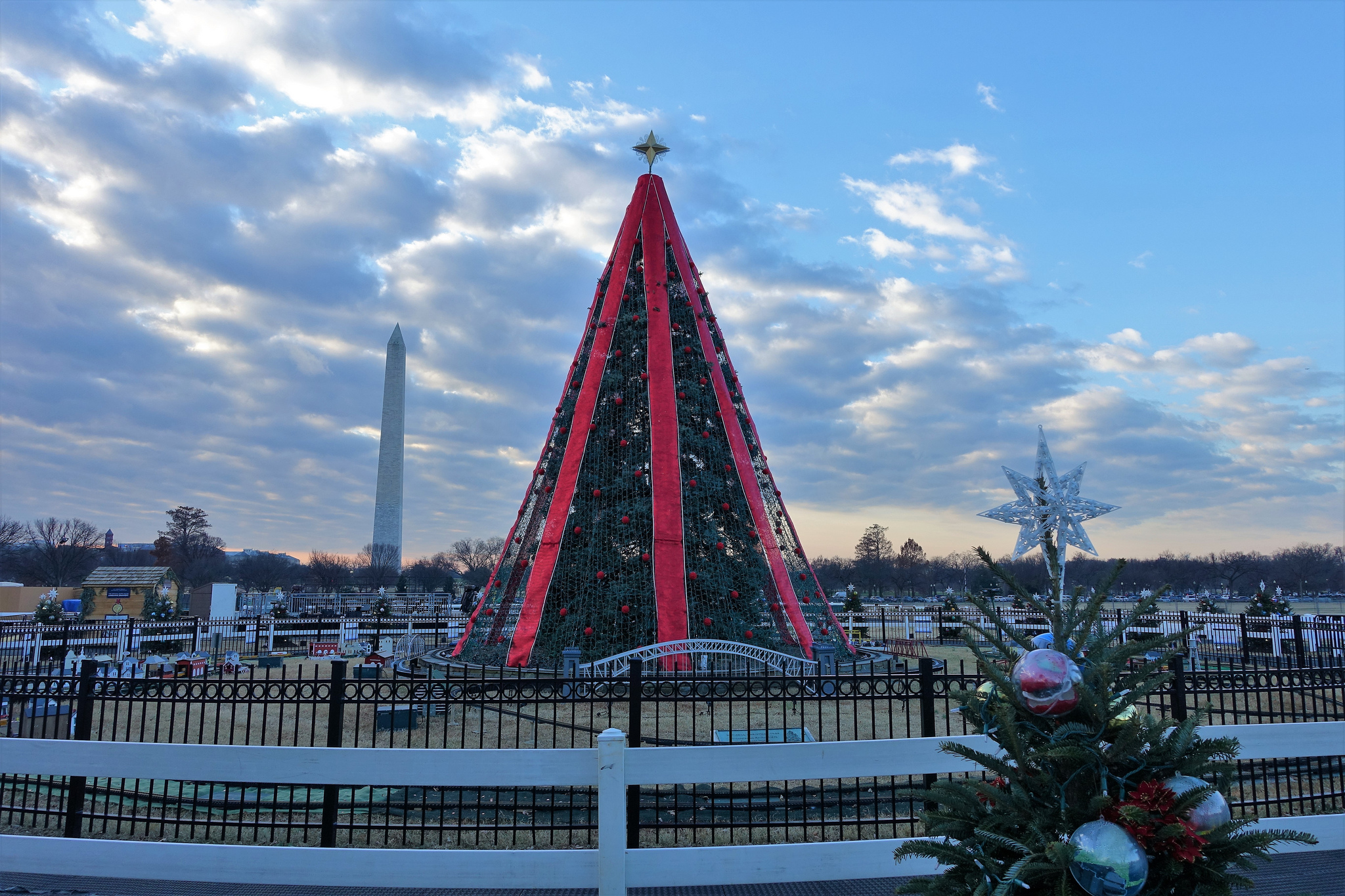 Here Are Road Closures For Tonight's National Christmas Tree Lighting