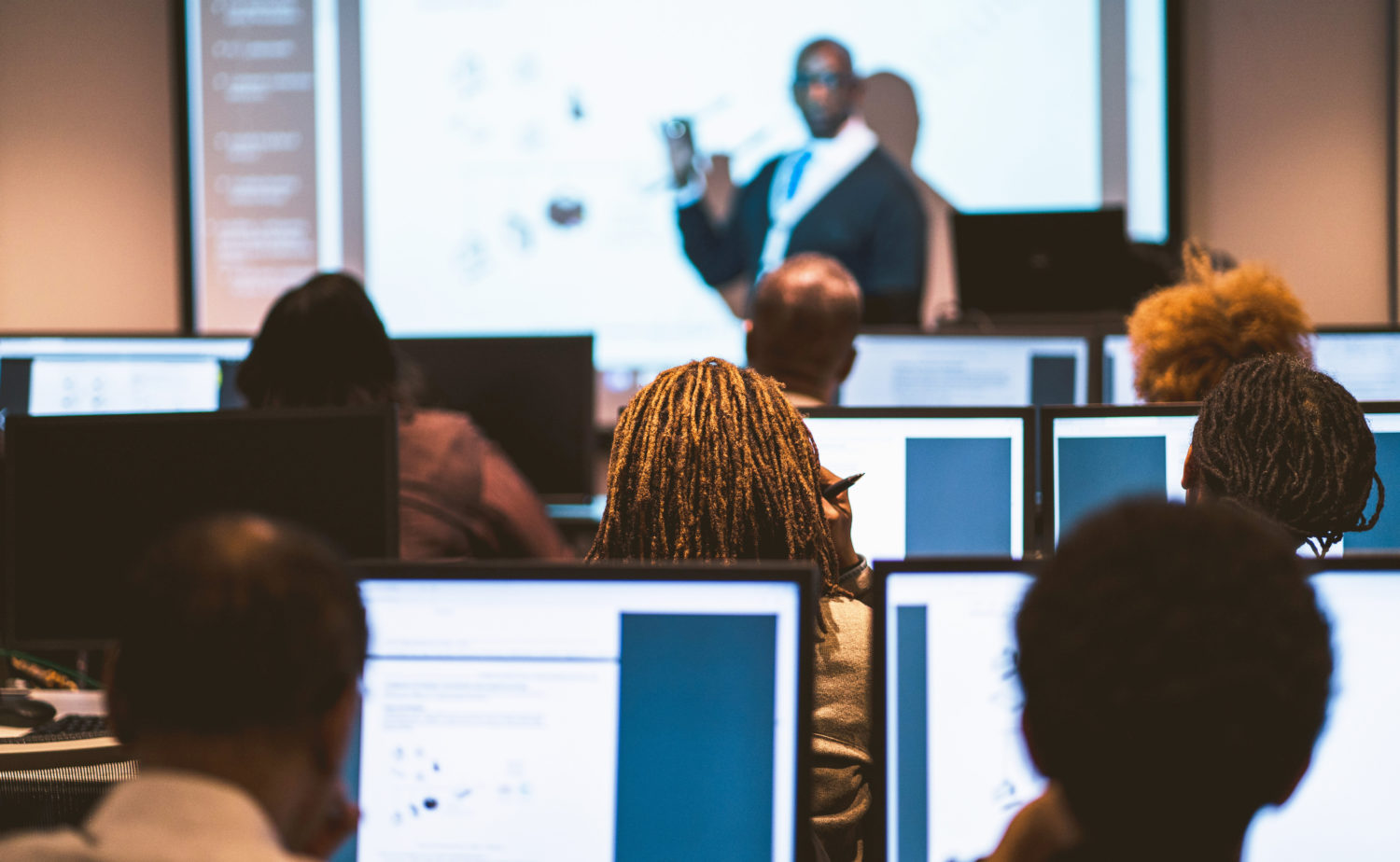 Bridging Course Computer Class For Many D.C. Residents Experiencing Homelessness, The Internet Is ‘An ...