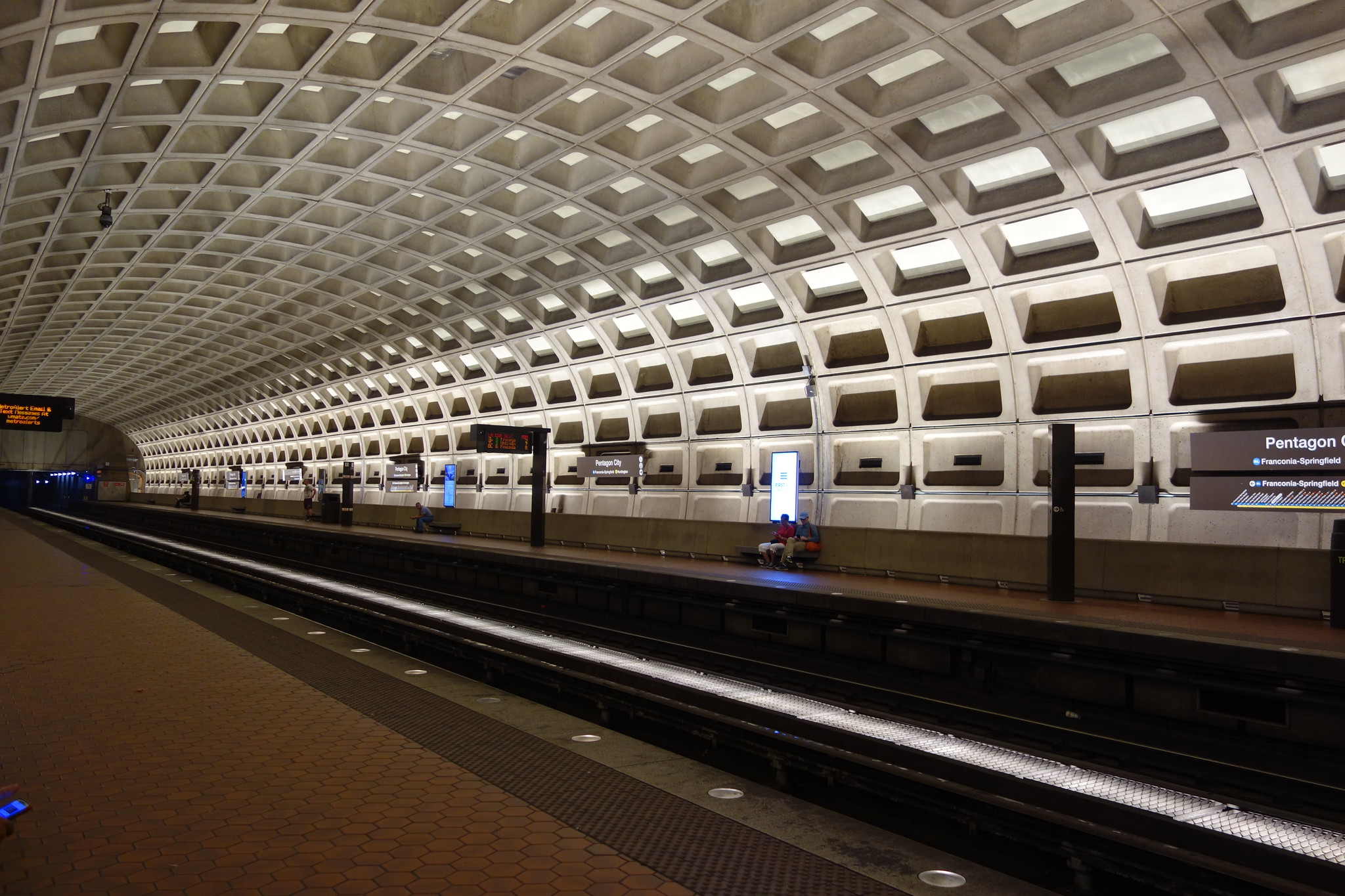 a-metro-employee-has-died-after-contracting-covid-19-dcist