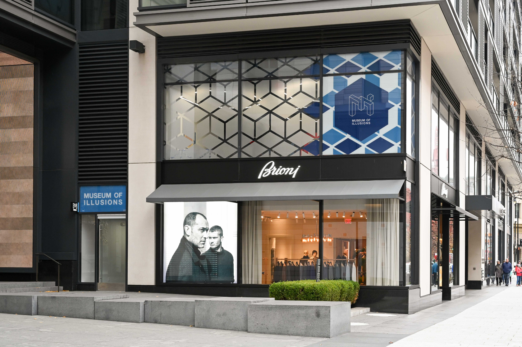 The outside of the Museum of Illusions.