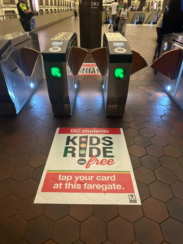 Pre Ride Free Ride Signage Metro Adds Special ‘Kids Ride Free’ Lanes At Key Metro Stations This ...